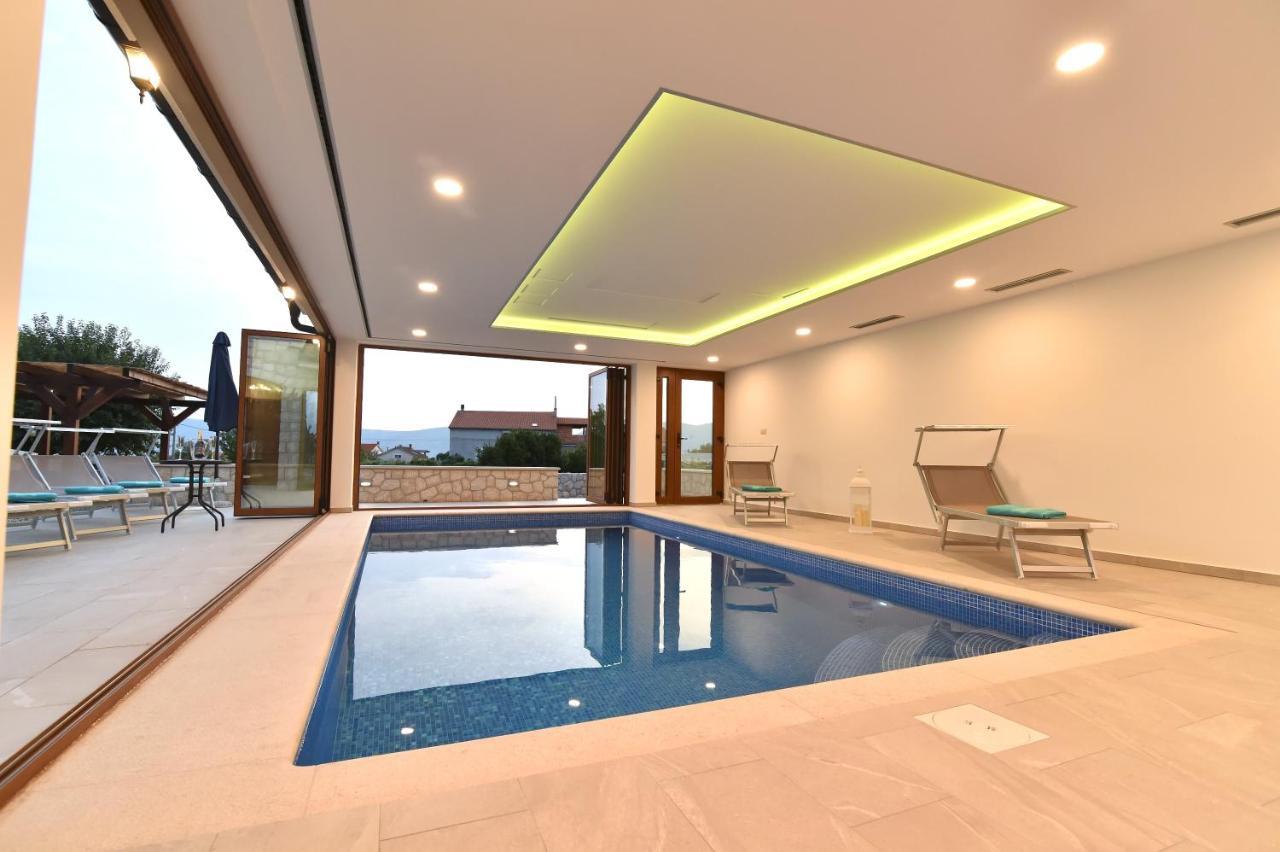 Villa Muskatel -With Heated Pool Brzac Exteriér fotografie