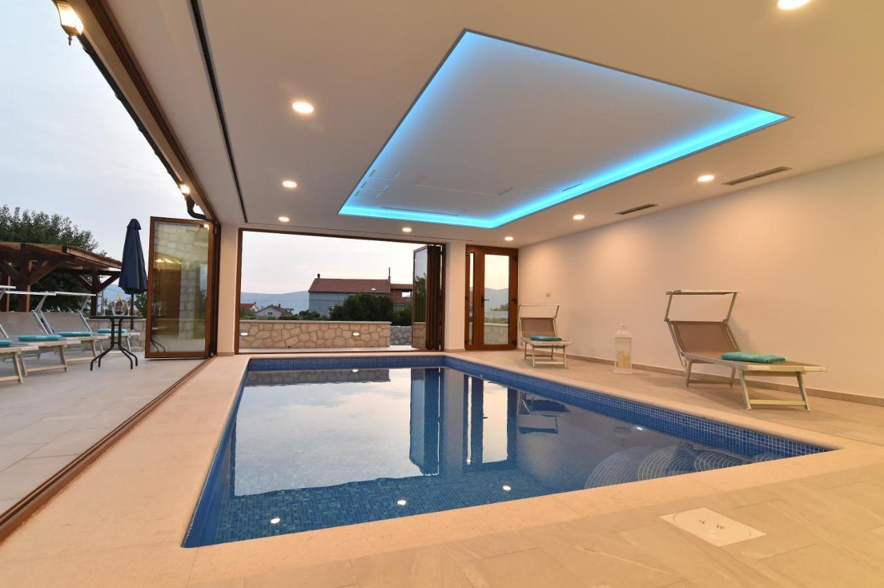 Villa Muskatel -With Heated Pool Brzac Exteriér fotografie