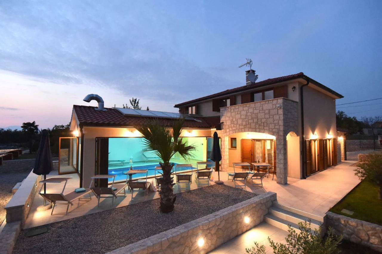 Villa Muskatel -With Heated Pool Brzac Exteriér fotografie